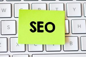 مسیر موفقیت در یوتیوب: راهنمای جامع بلاگر شدن با الهام از نی نی سایت